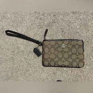 Small Coach Wristlet